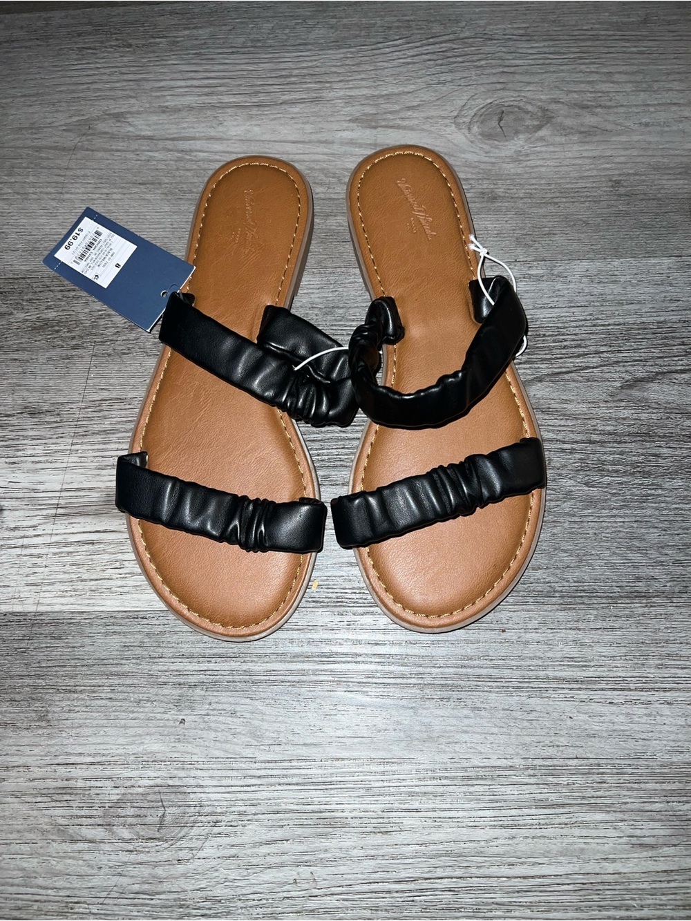 Universal Thread Black Ruched Strap Slide with Tan Footbed